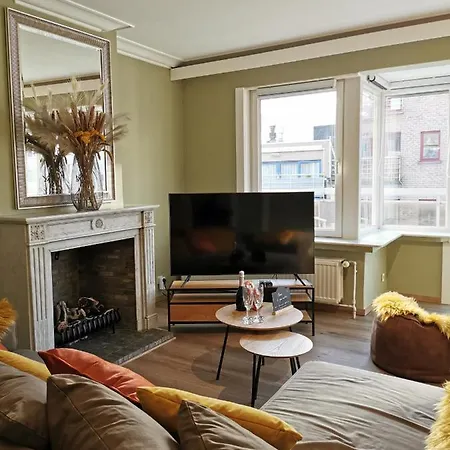 Vakantieaanzee21 Apartment